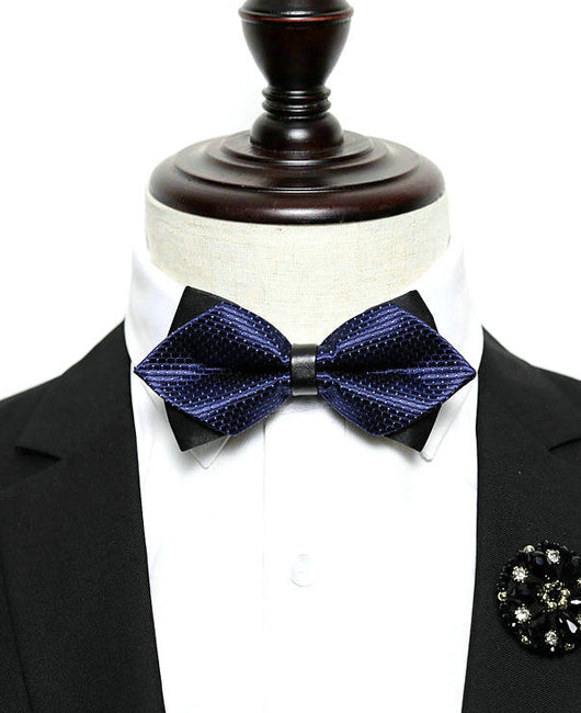 Business Allover Print Pointed Toe Bow Tie